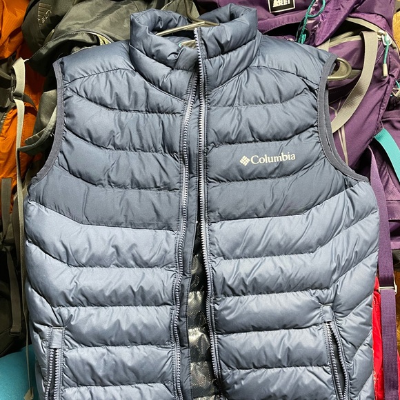Columbia Other - Columbia Down Vest Size Small